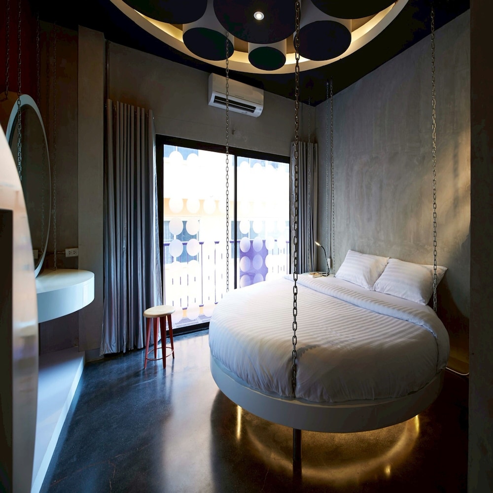 Collection O Jasaen Stylish Boutique Hotel 30/54