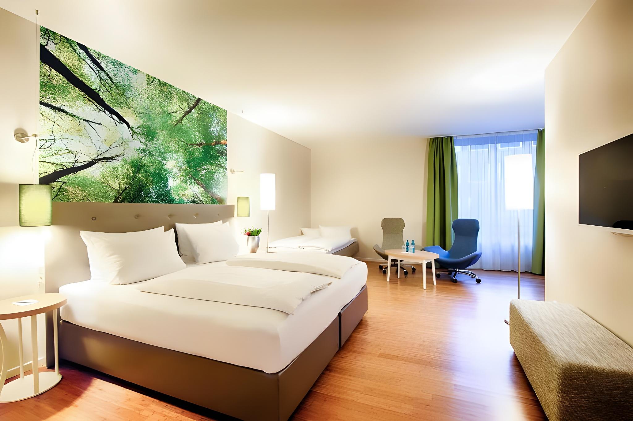 Junior Suite, Family