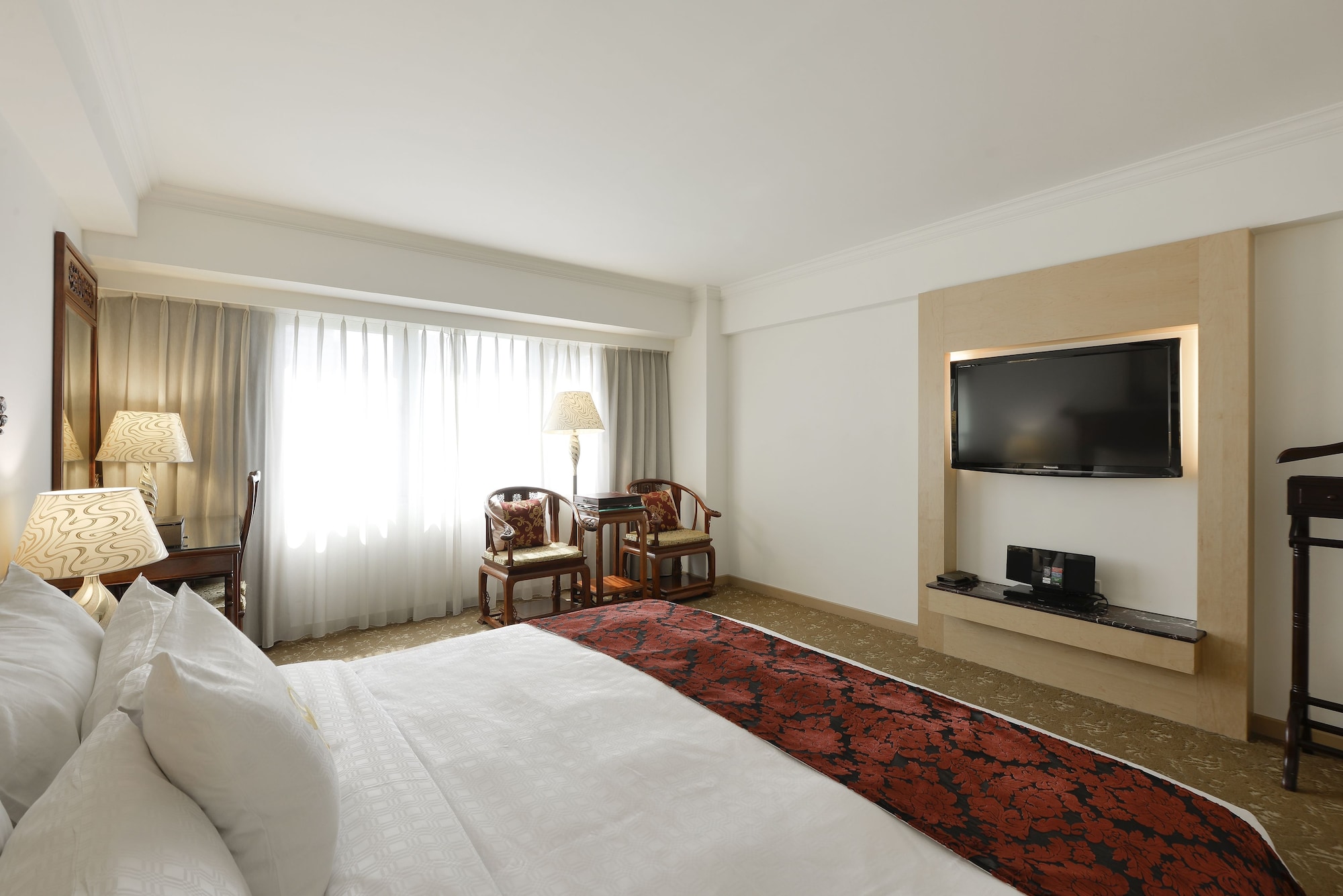 EXECUTIVE, DOUBLE BED