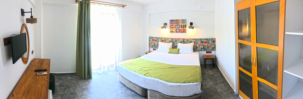 Butikhan Hotel 33/69