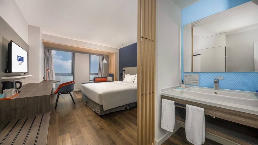 Holiday Inn Express Meishan Dongpo 16/52