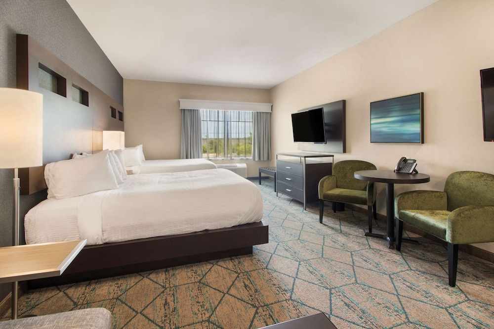 Comfort Inn & Suites Clarksville - Louisville North 23/69