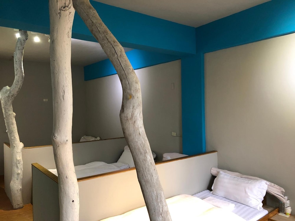 A Good Man's Hostel 9/21