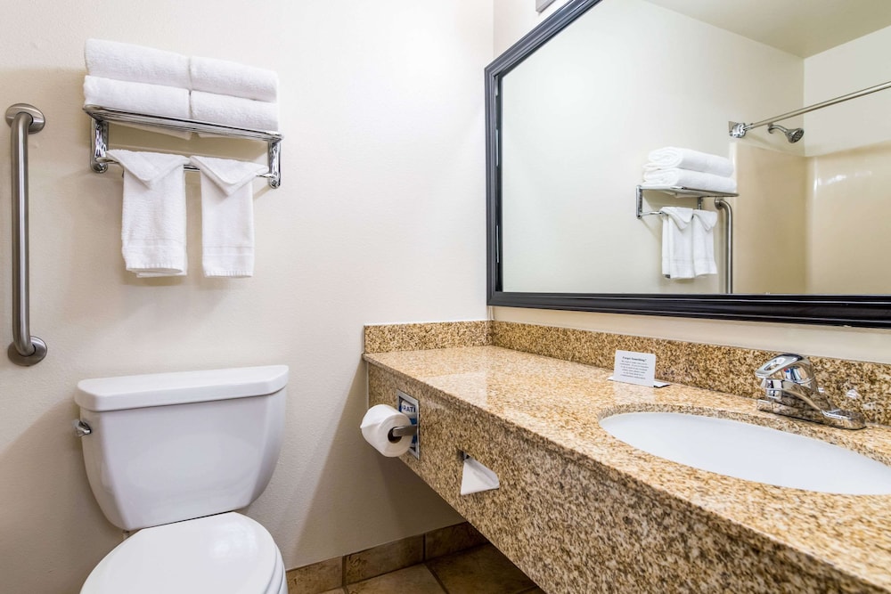 Quality Inn & Suites Lacey Olympia 19/66