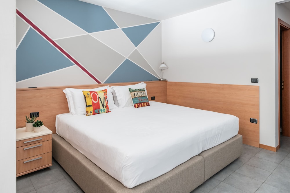 Hotel Borgo Brianteo 33/77
