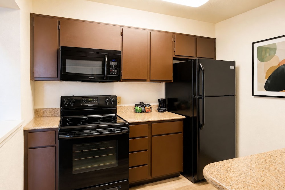 Studio6 San Antonio, TX - Lackland AFB 40/59
