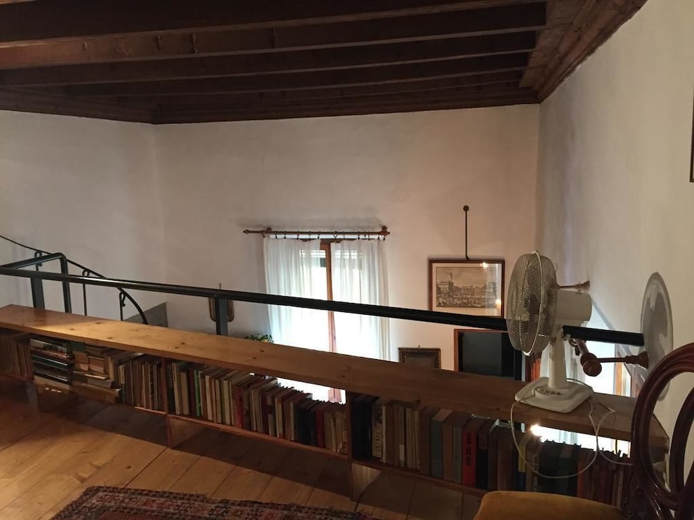 Ghibellina 65 At Medici 14/16