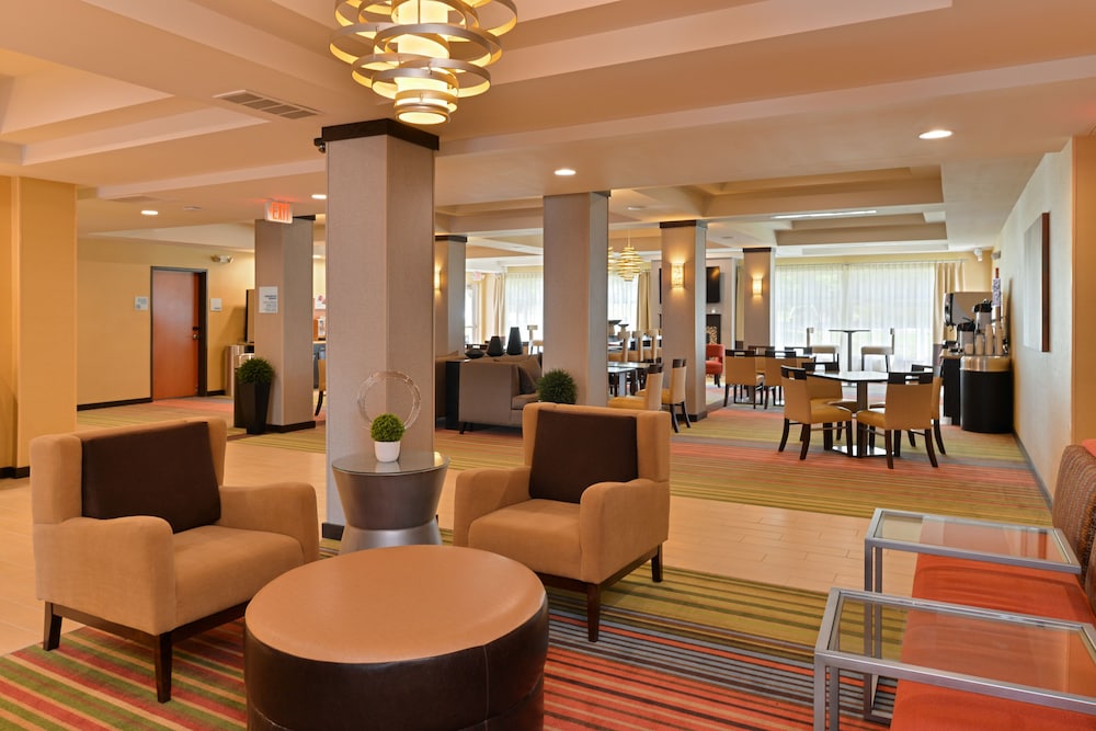 Holiday Inn Express And Suites Ironton 51/76