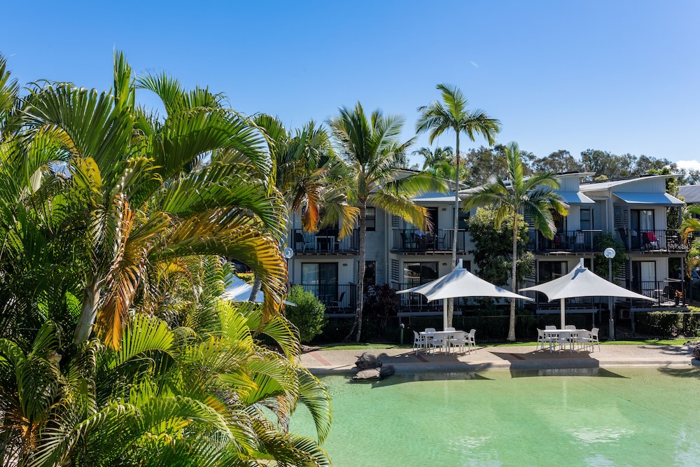 Noosa Lakes Resort 42/50