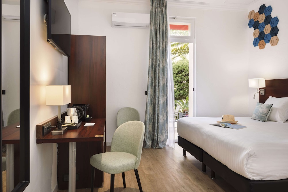 Superior, Double Bed, Sea View