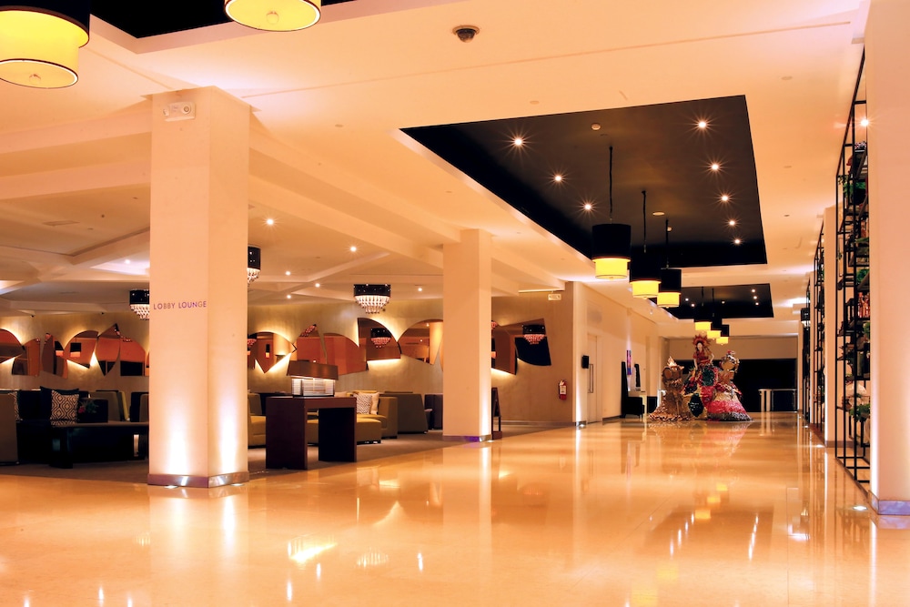 Lobby at The Oriental Legazpi, LEGAZPI