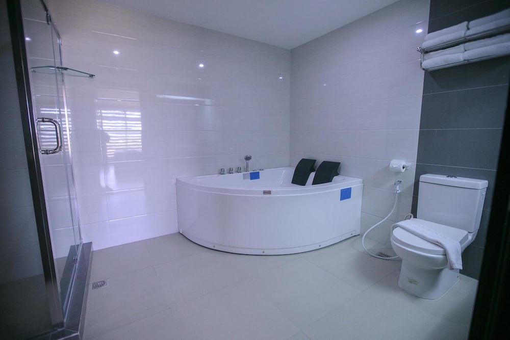 La Maja Rica Hotel 24/24