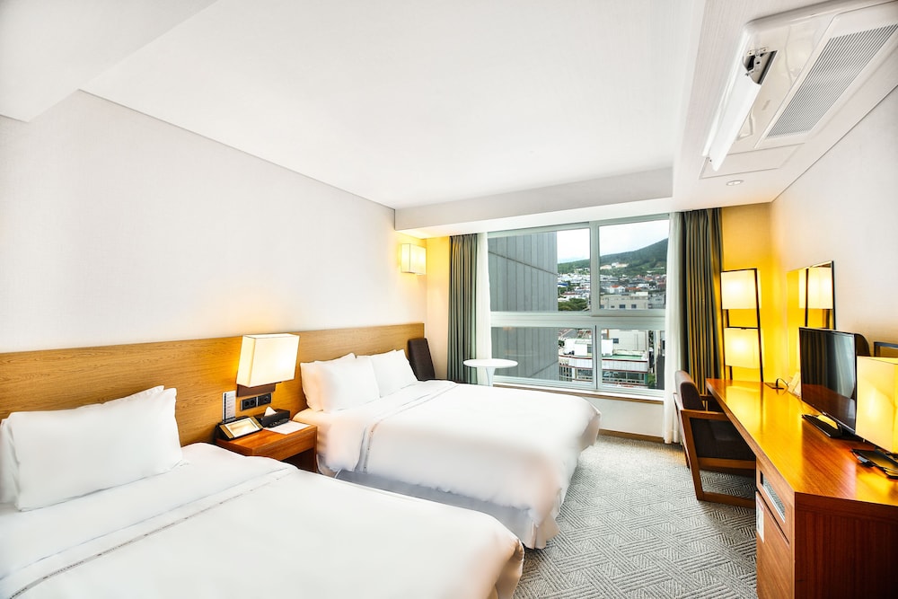 Hotel Bareve 21/64