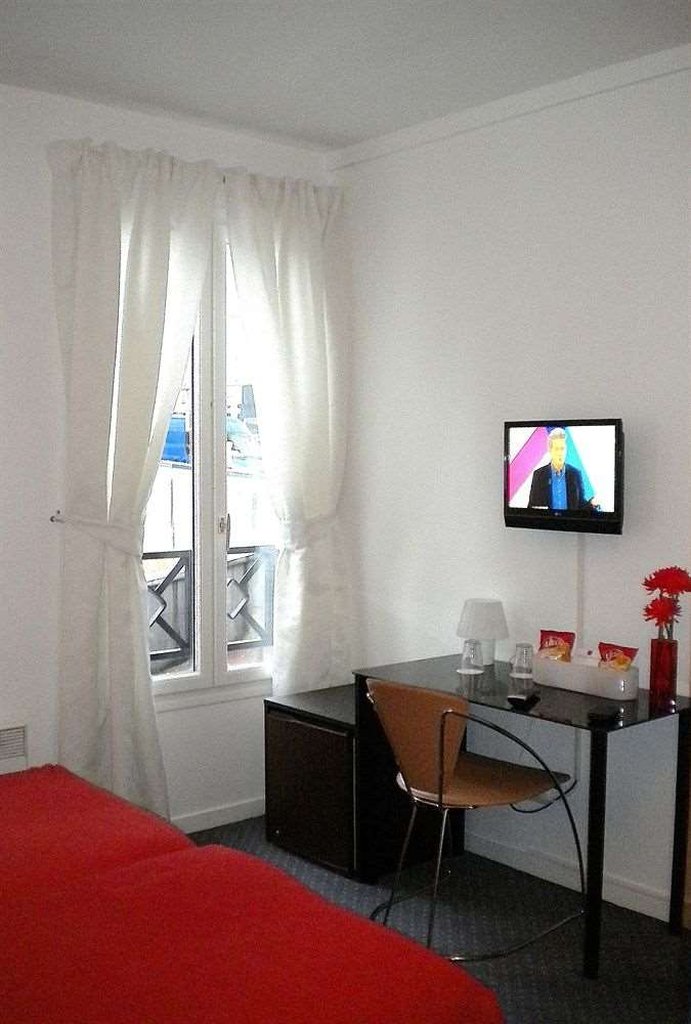Paris 16/18