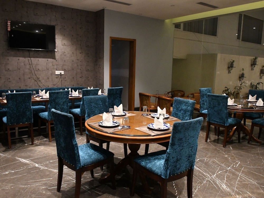 Hotel Amarpreet, Aurangabad - AM Hotel Kollection 33/50