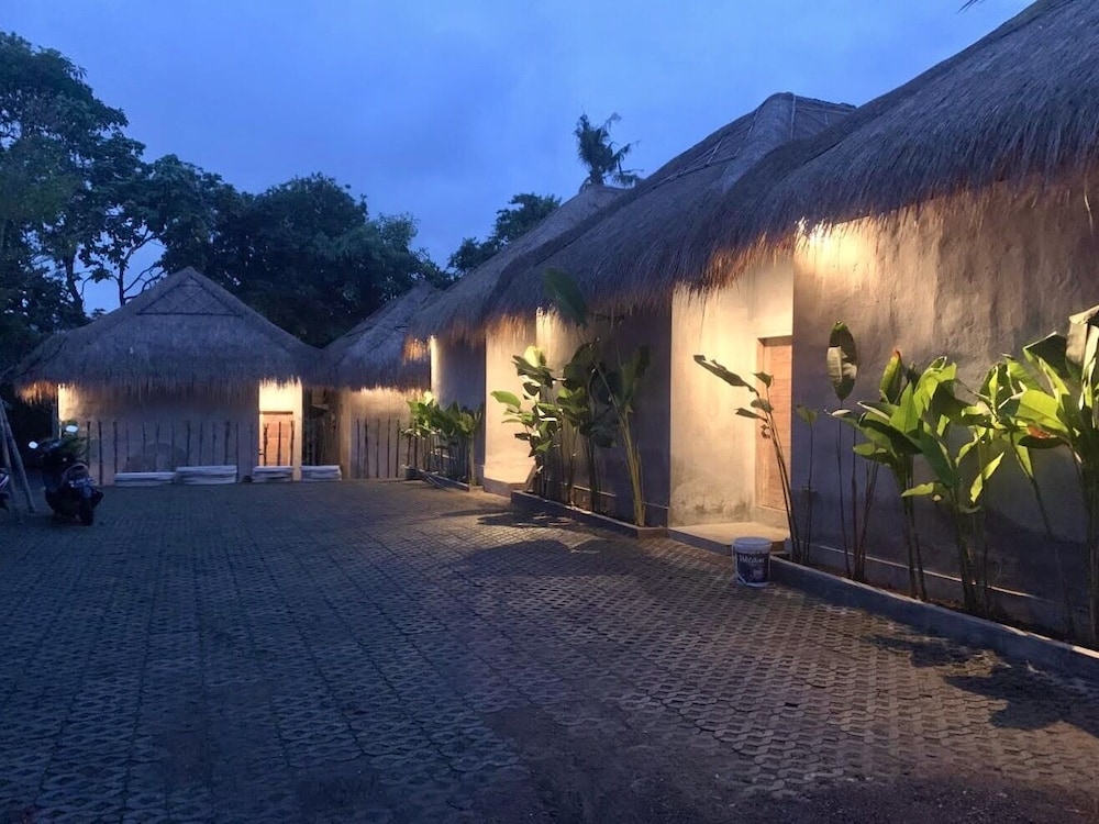 BoBos Villa 37/50