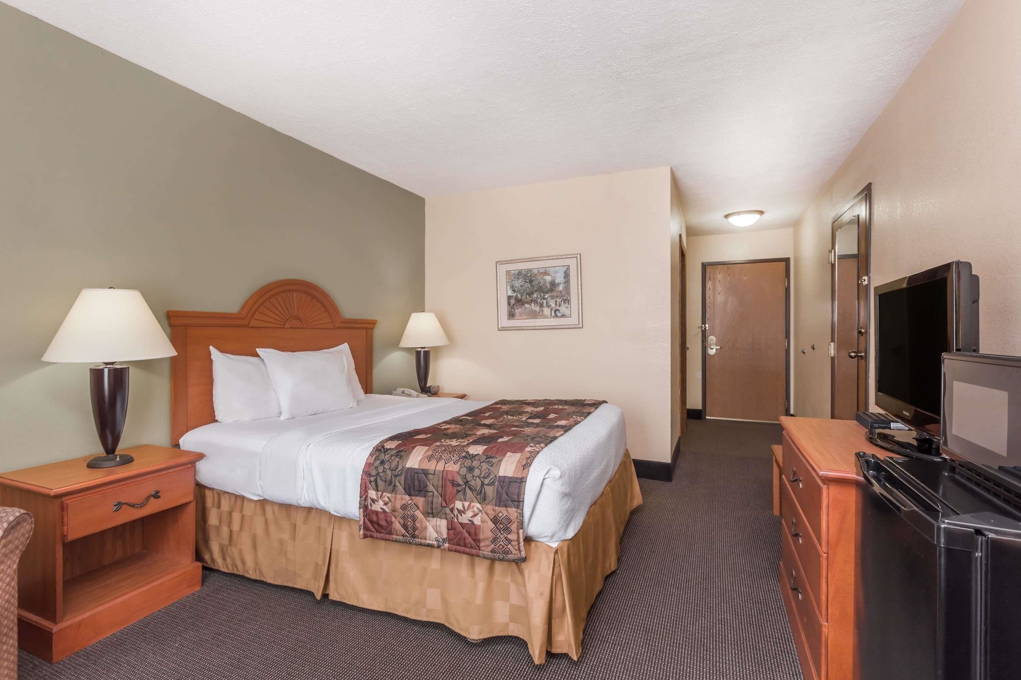 Room, Queen Bed, Accessible