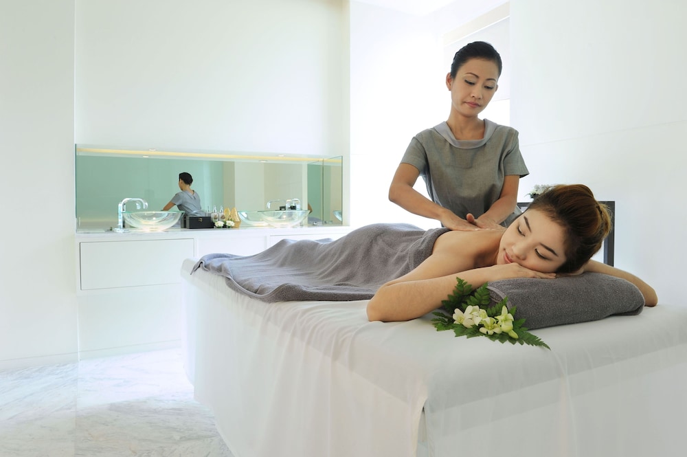 Mode Sathorn Hotel 8/73