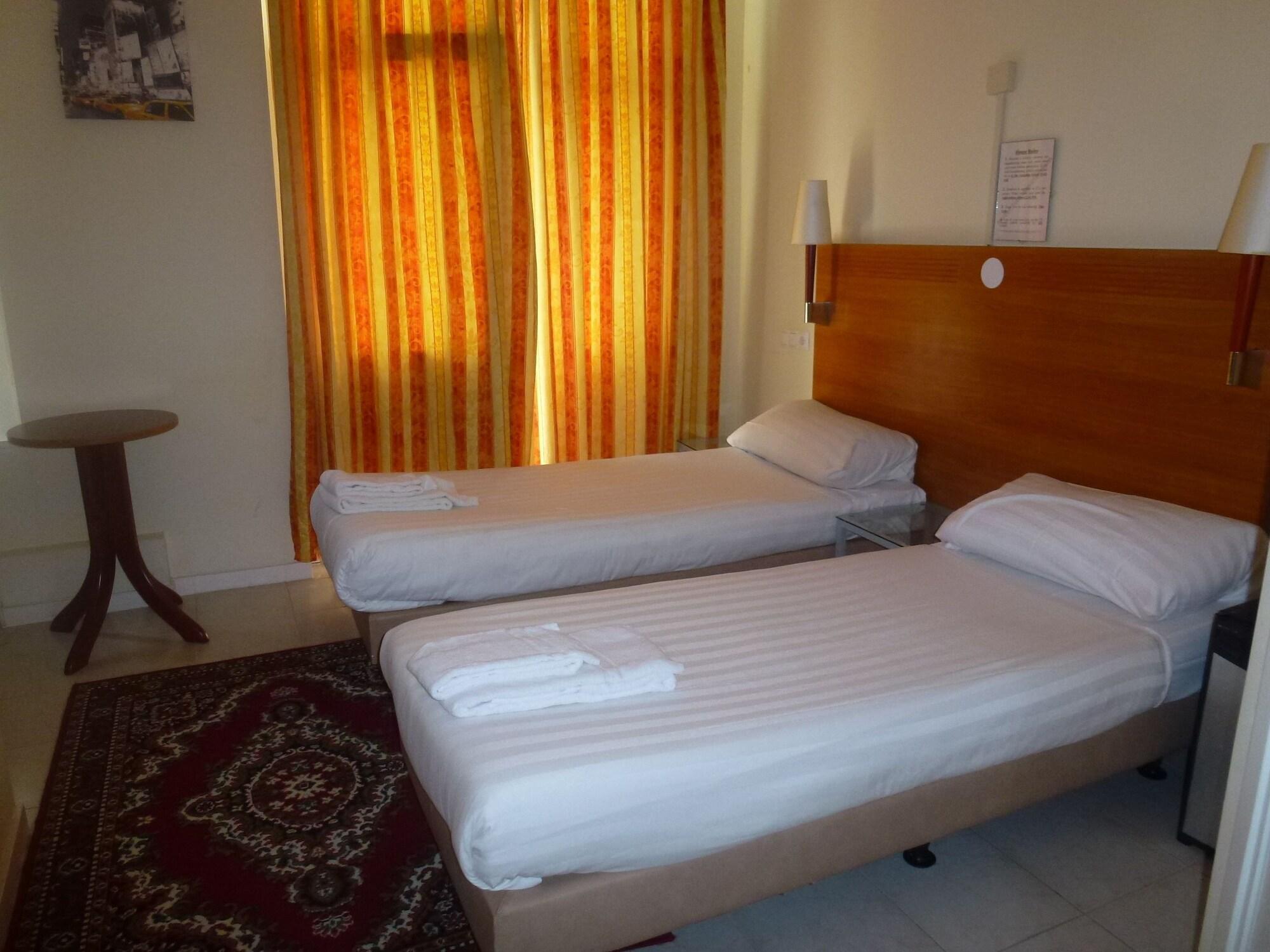 Hotel Isis 16/50