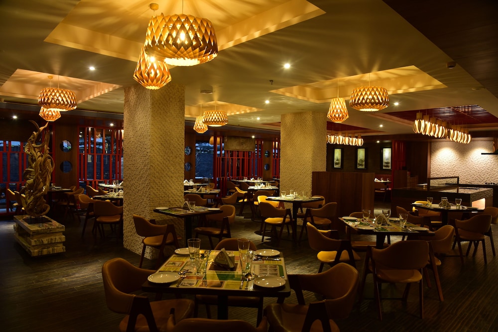 Lemon Tree Hotel Siliguri 25/31
