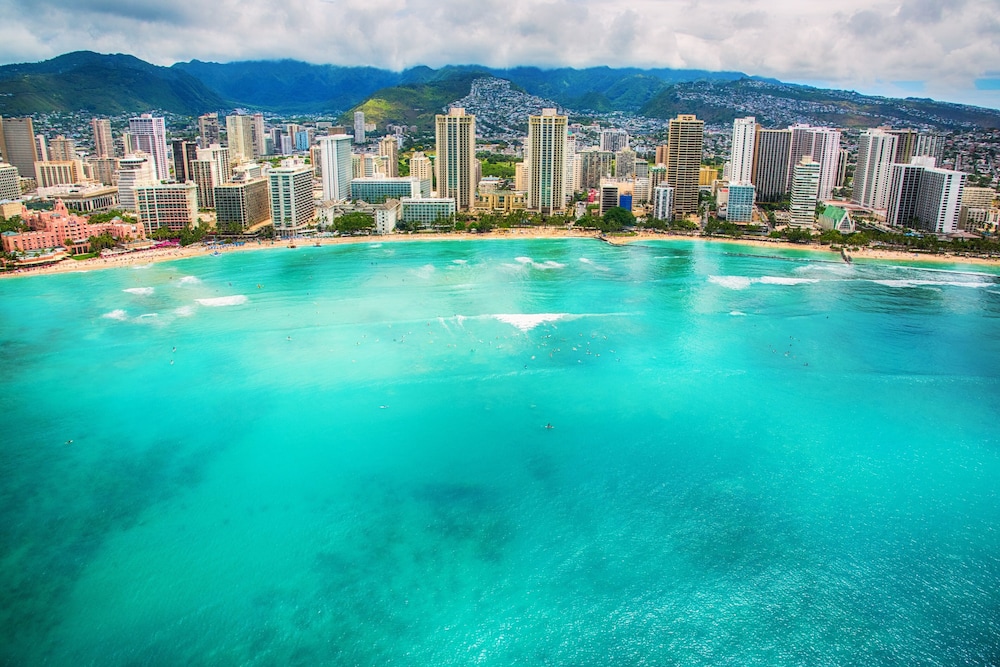 Waikiki Monarch Hotel 48/50