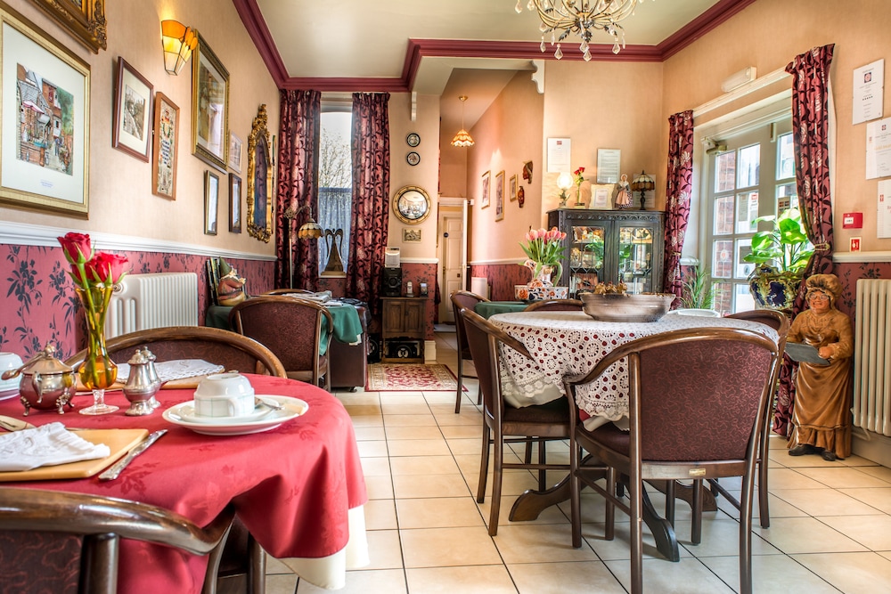 Creston Villa Guest House 25/33