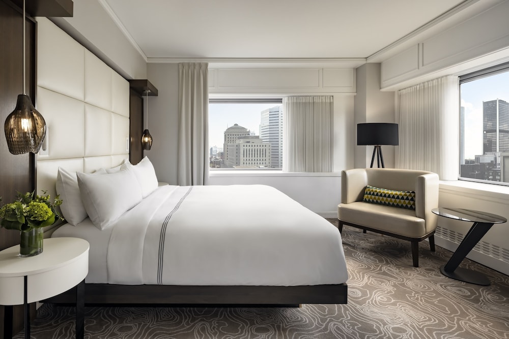 Fairmont The Queen Elizabeth 18/71