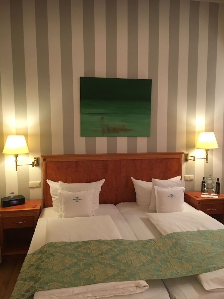 Hotel Savoy Hanover 25/50