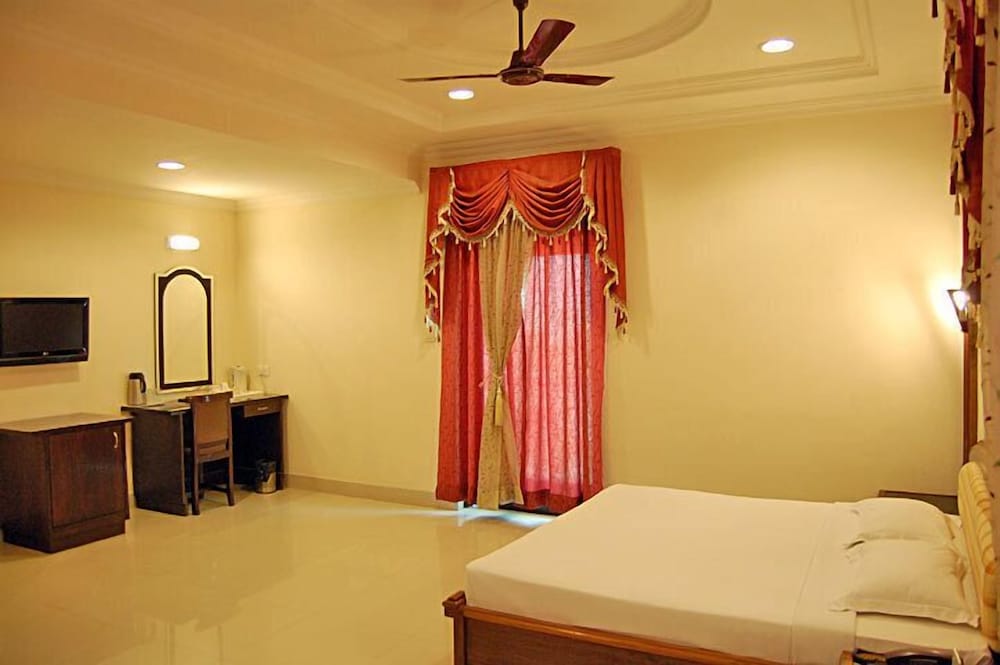 Hotel Rudra Continental 8/47