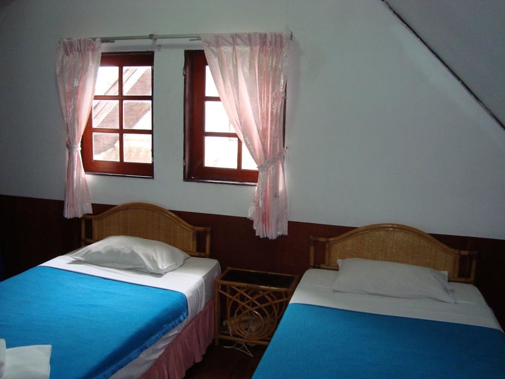 A&B Hotel 16/48
