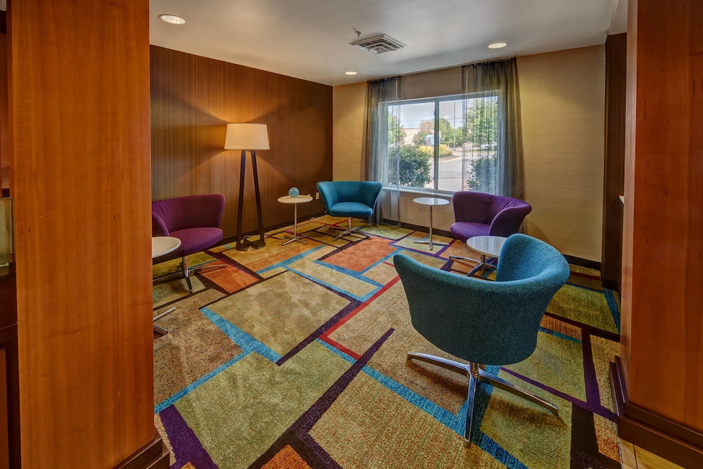 Fairfield Inn And Suites Russellville 21/30