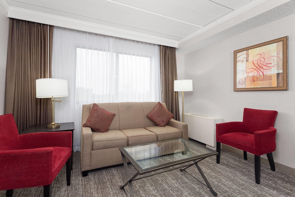Wyndham Minneapolis South/Burnsville 46/64