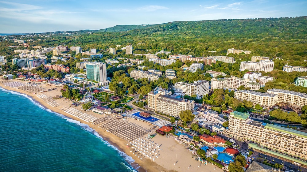 Prestige Hotel And Aquapark 70/72