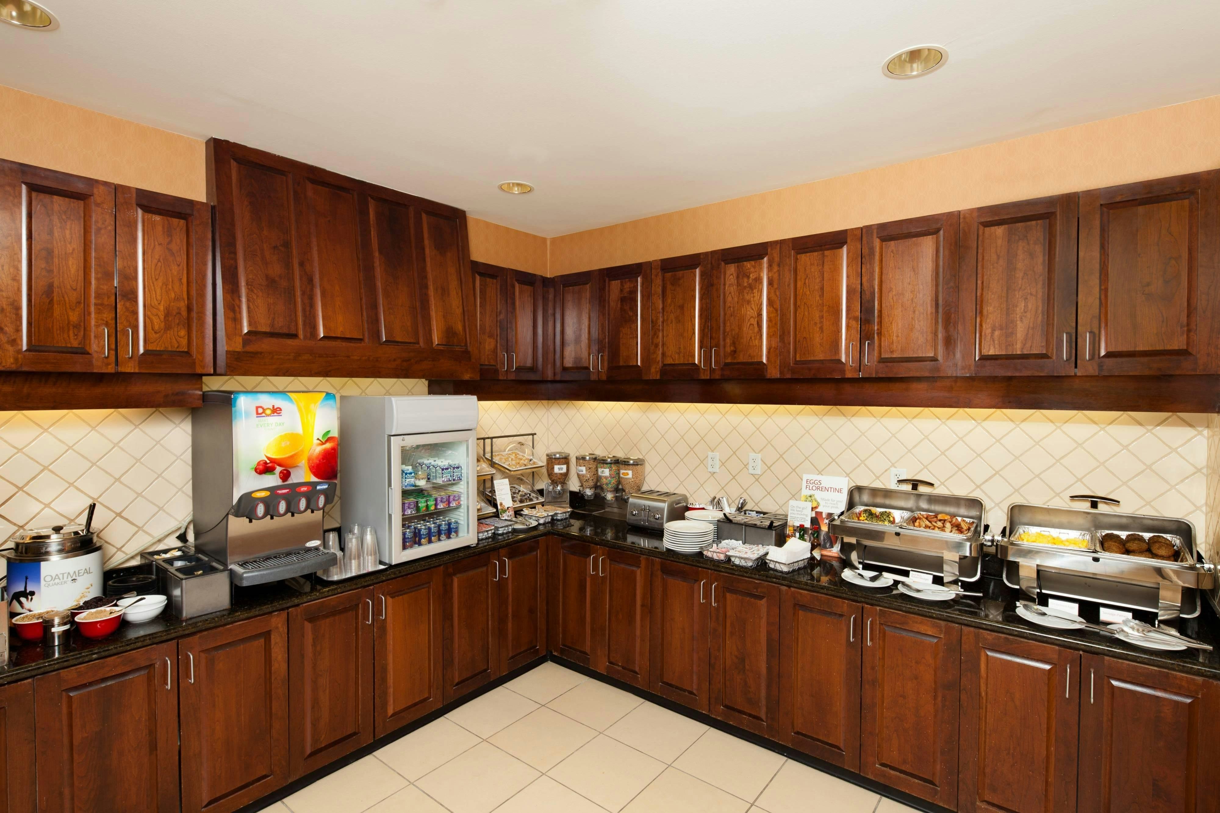 Residence Inn by Marriott Plazzio East 20/34