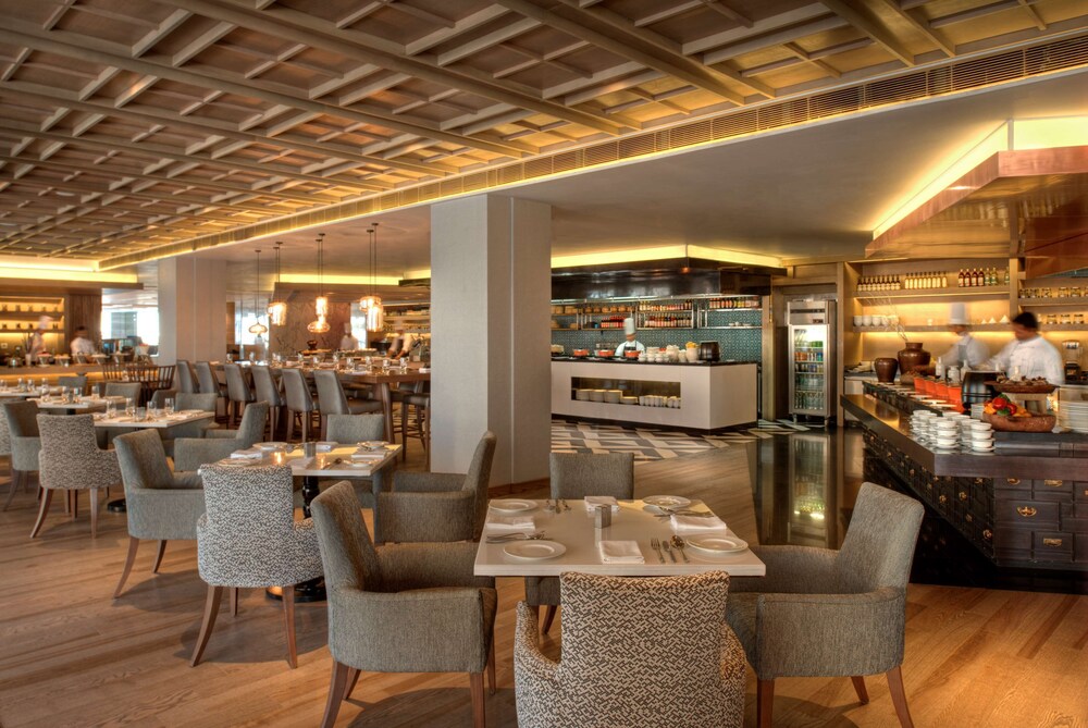 HYATT REGENCY LUDHIANA 57/75