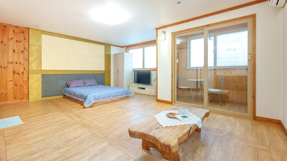 Gyeongju Gampo Beach Castle Pension 10/50