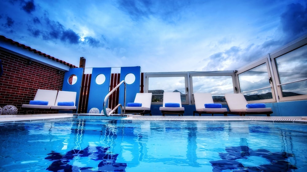 Lino Mare Hotel 12/17