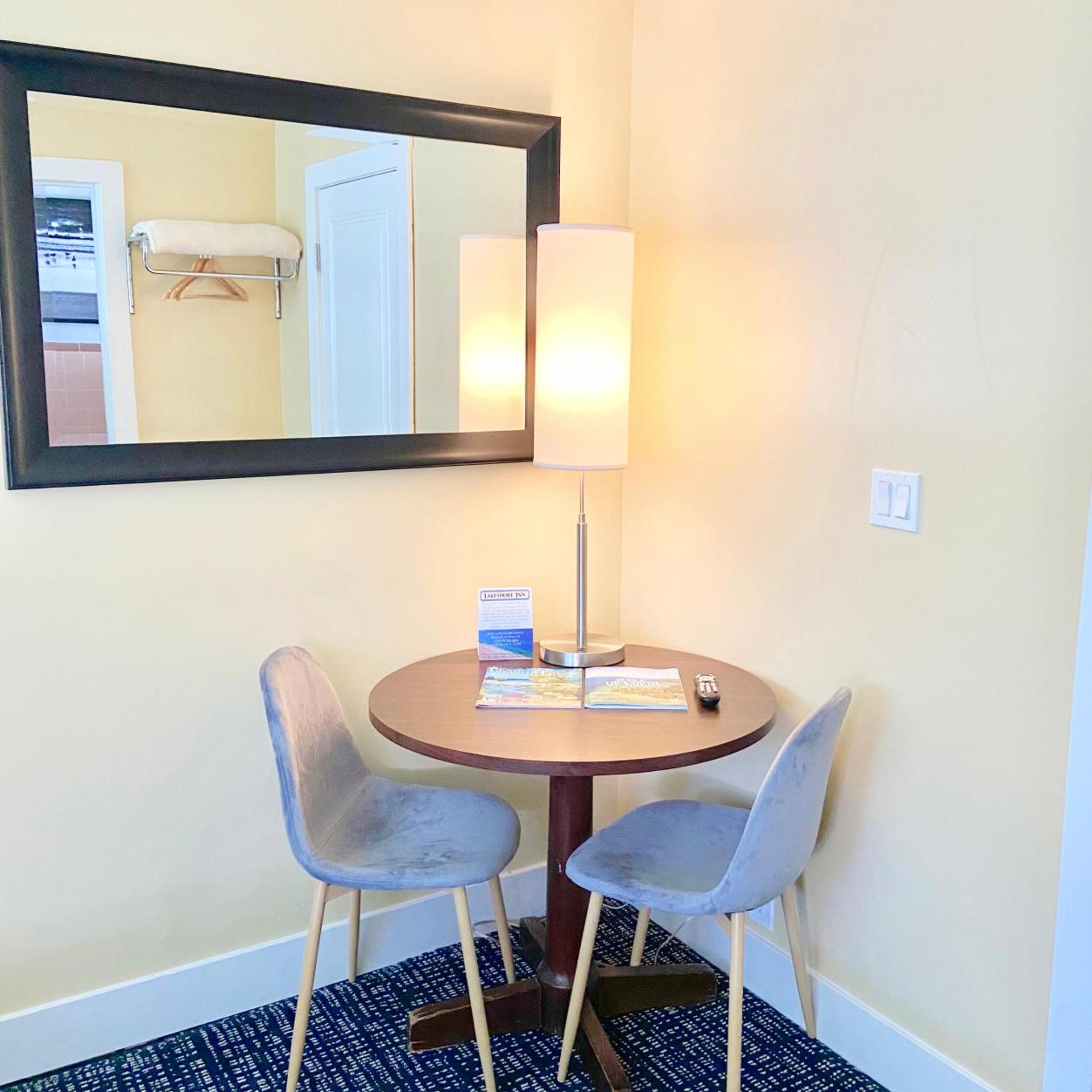 Elk Rapids Lakeshore Inn 22/42