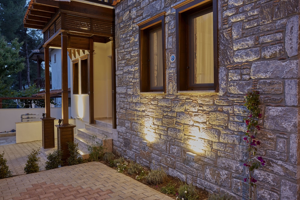 Alp Suites Lavanta 4/23