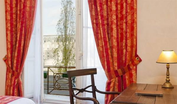 HOTEL DU QUAI VOLTAIRE 28/52