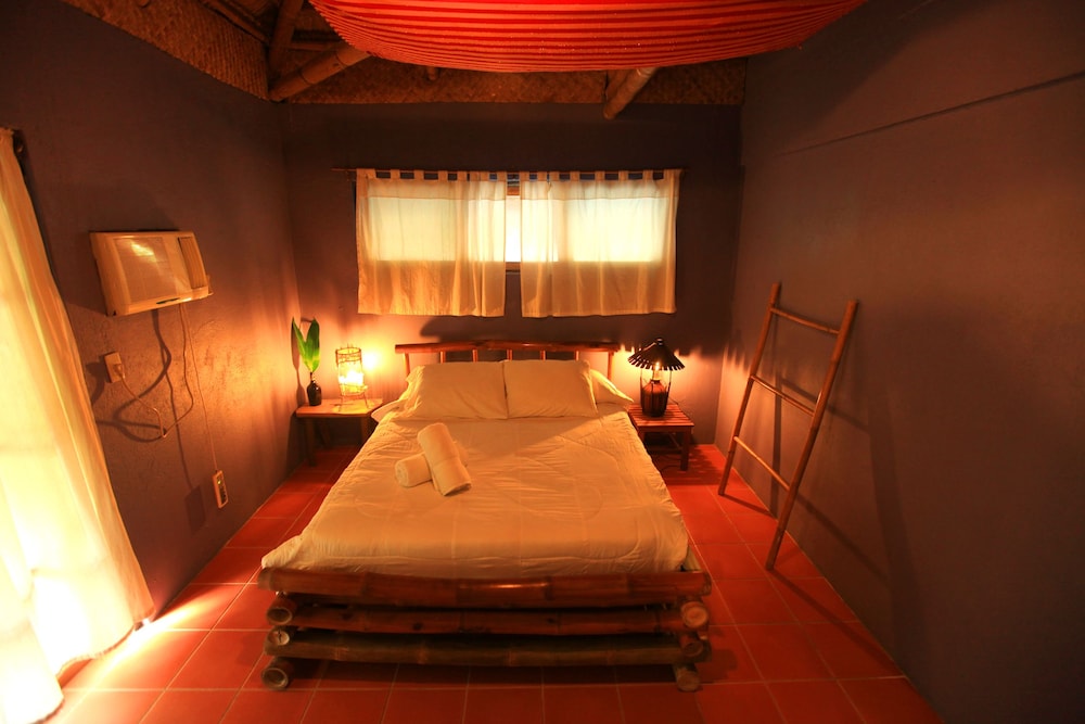 Hannah Hotel 31/54