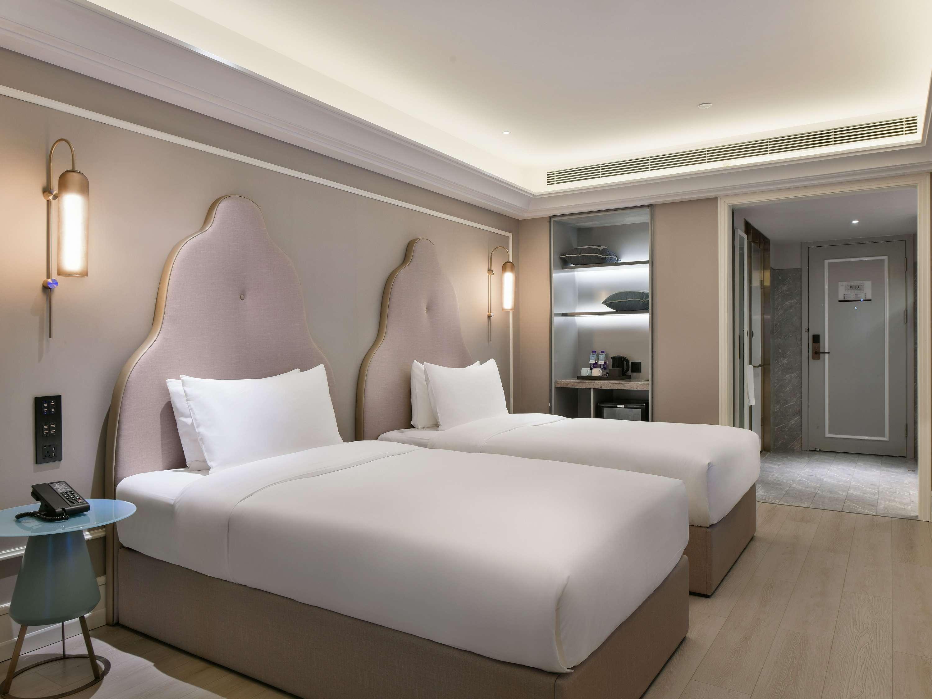 Mercure Chengdu Jiuyanqiao 12/31