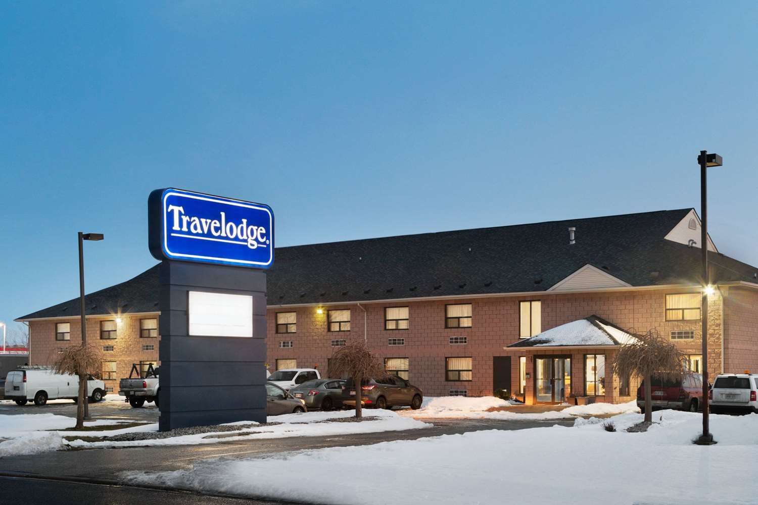 Travelodge By Wyndham Windsor 4/24