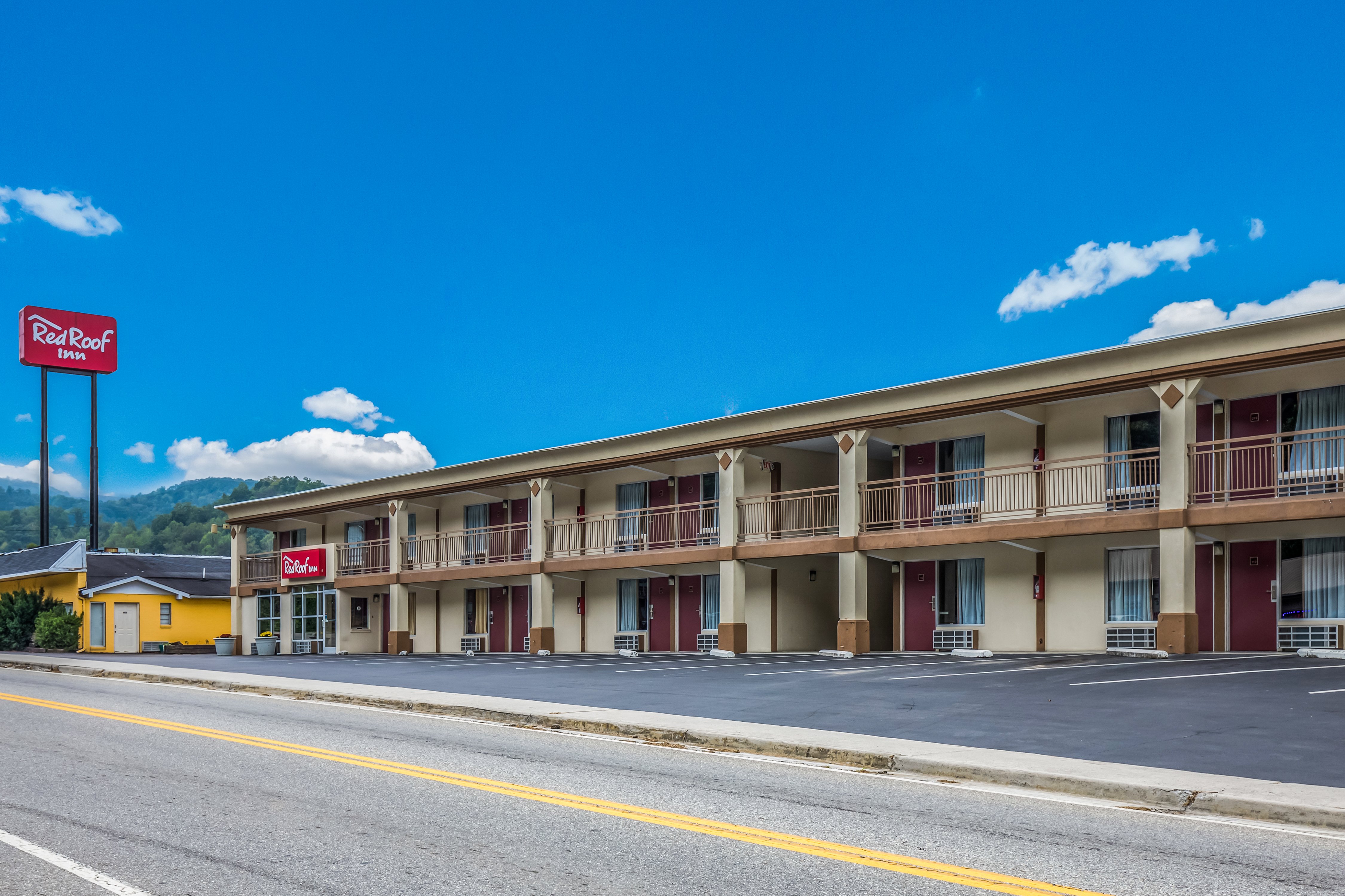 Red Roof Inn Caryville 4/28