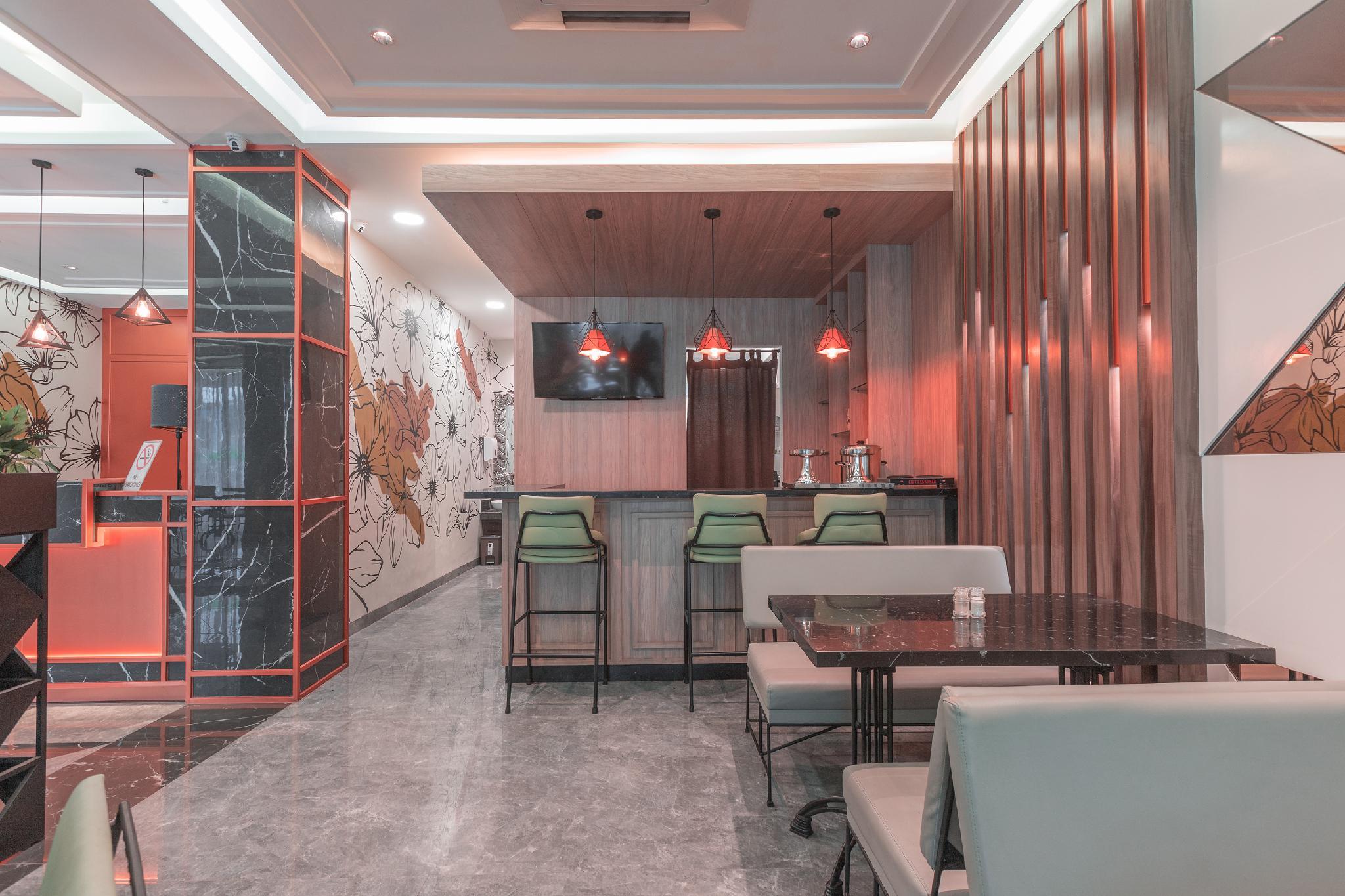 Versa Hotel Bekasi 19/23