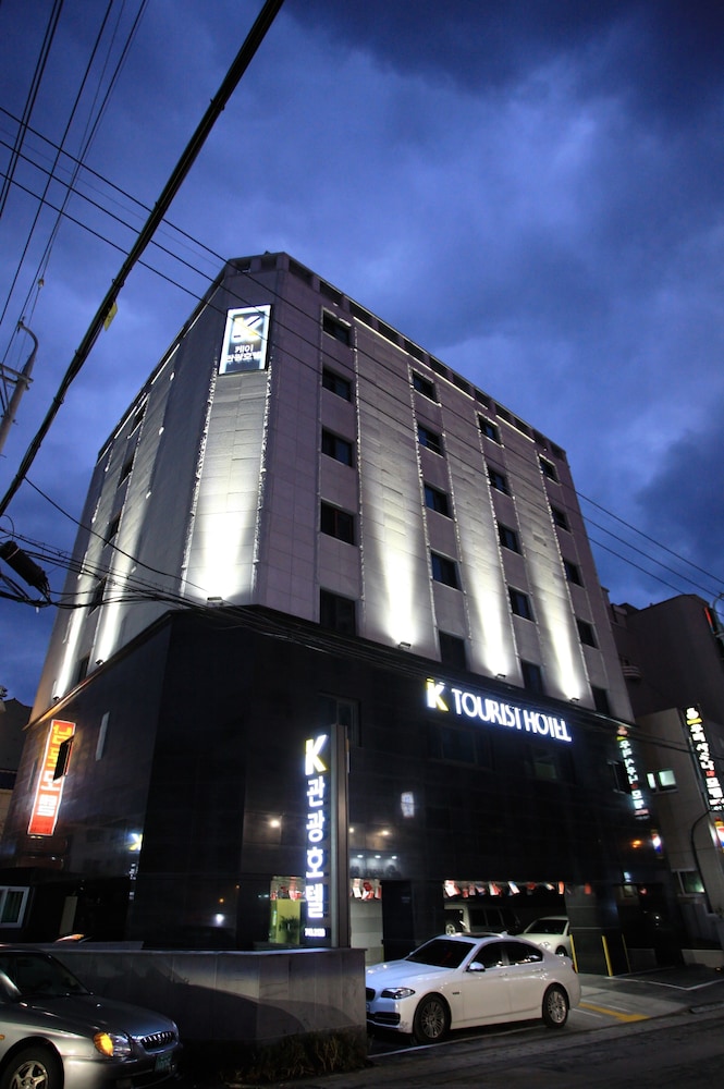 K ツーリスト ホテル 写真1