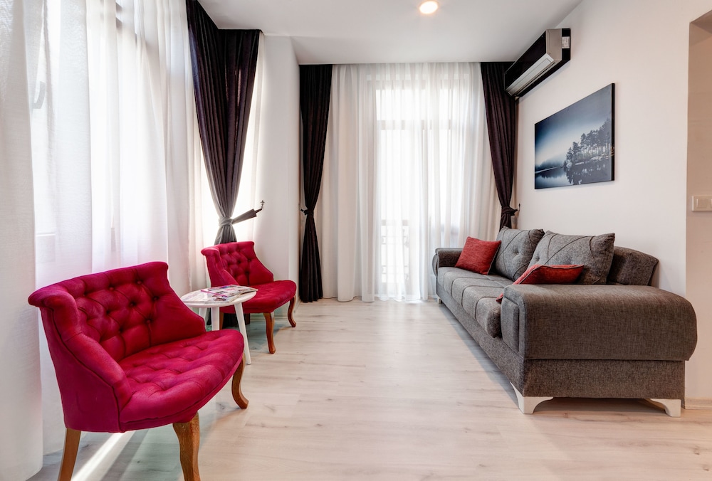Lime Garden Hotel 47/61
