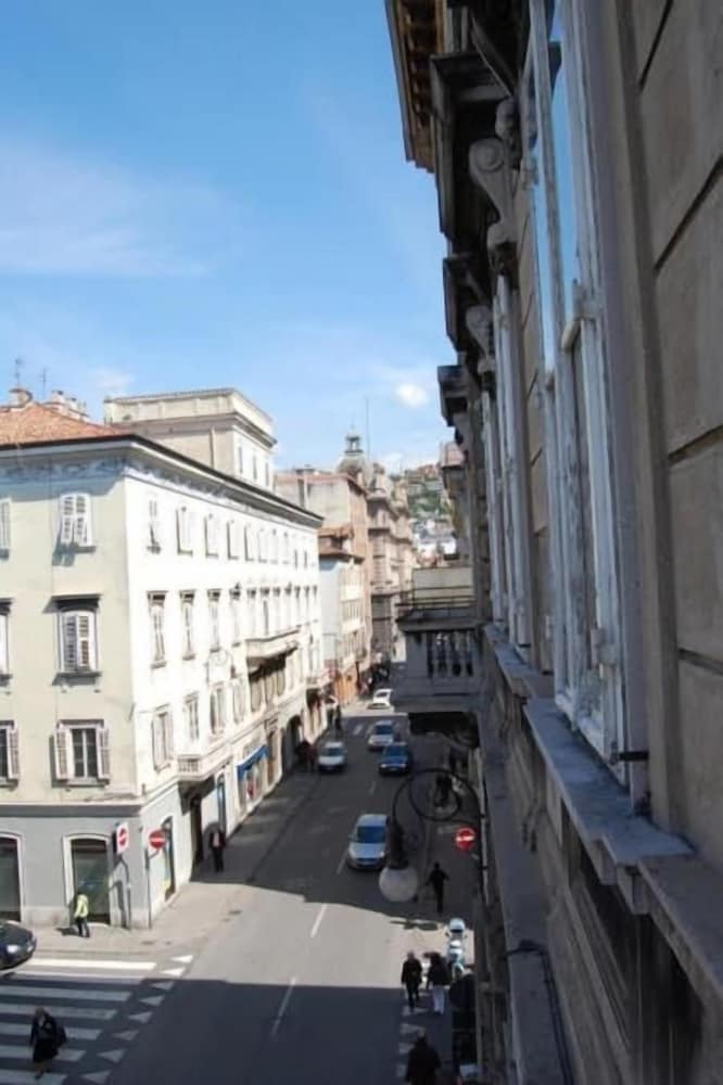 Affittacamere Berzi 25/33