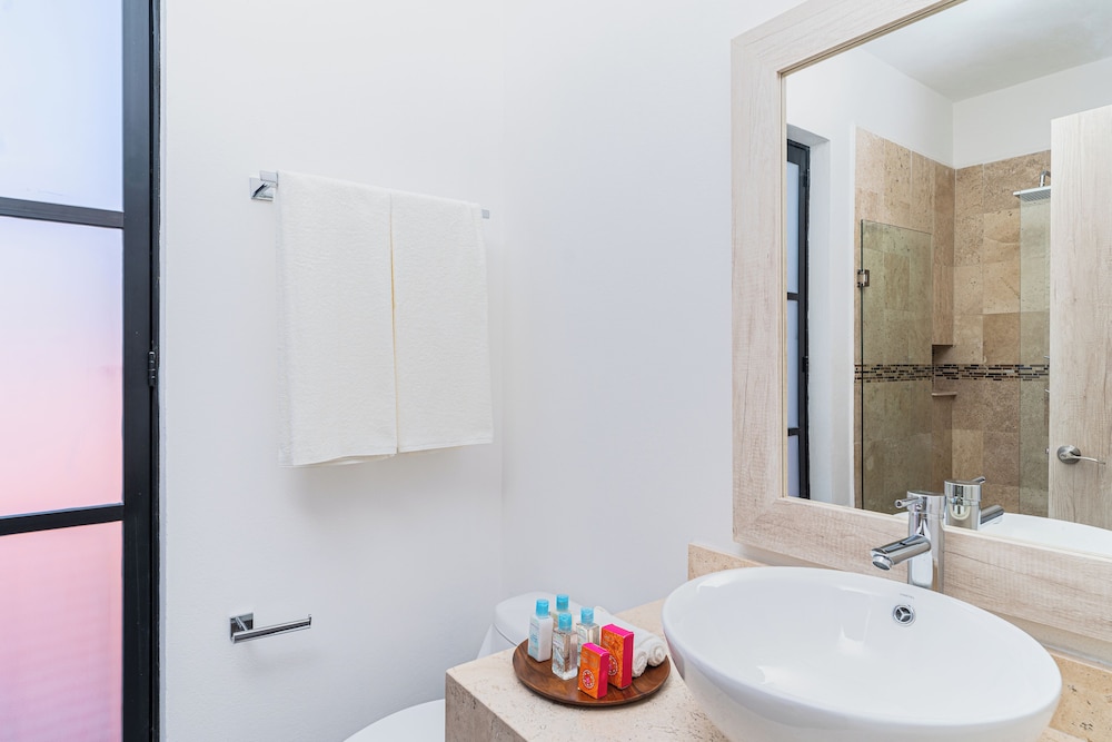 Krystal Grand Residences & Villas San Miguel de Allende 56/58
