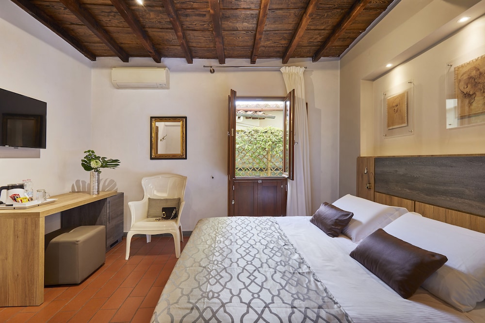 SETTE ANGELI ROOMS 27/72